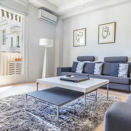 Le Moliere - By Immogroom Apartment